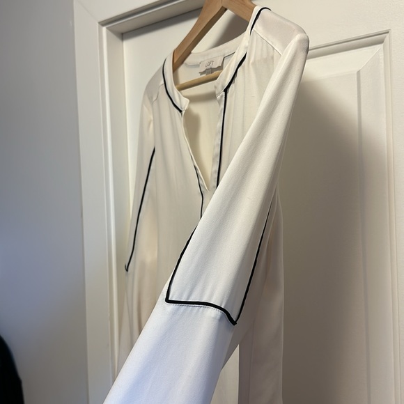Loft long sleeve cream/black top medium - Picture 4 of 4